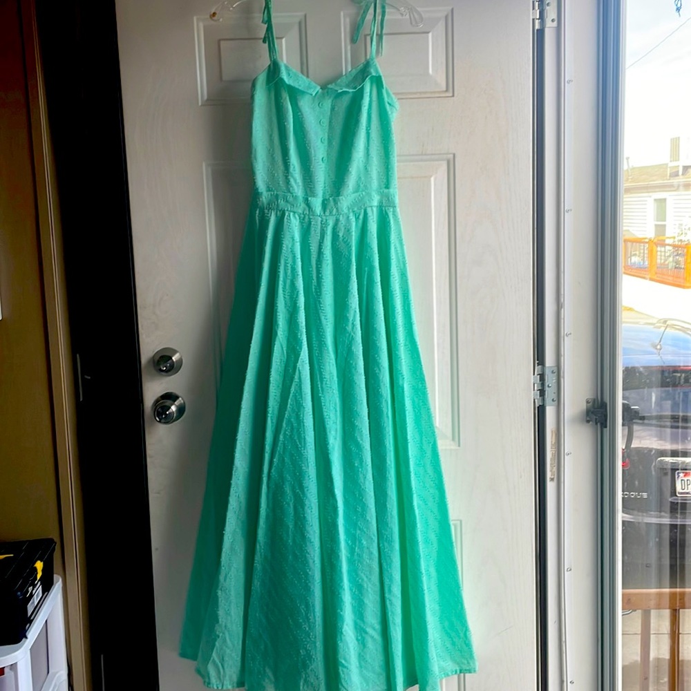 Women’s vintage small maxi gown